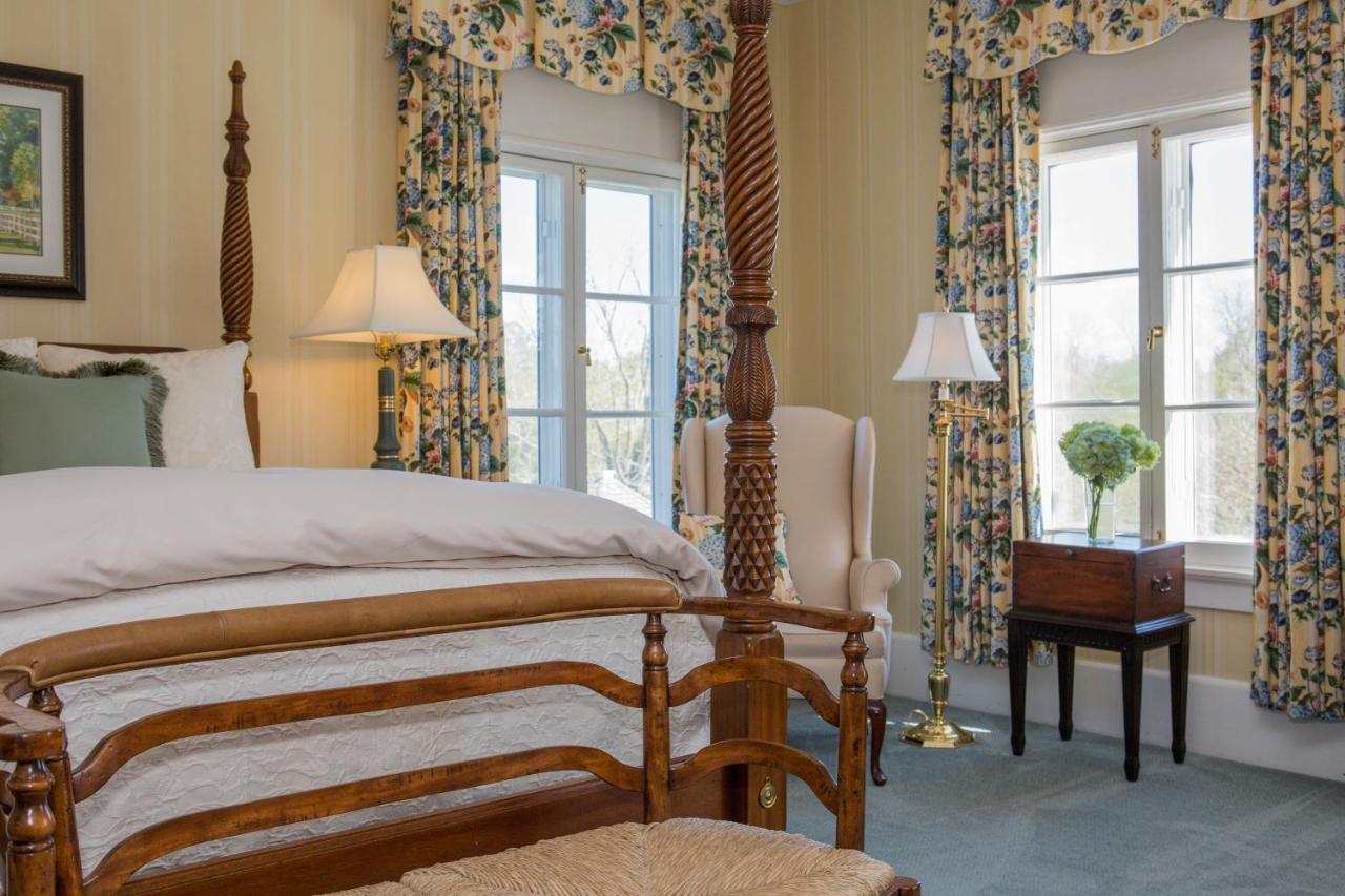 Inn At Warner Hall Gloucester Εξωτερικό φωτογραφία