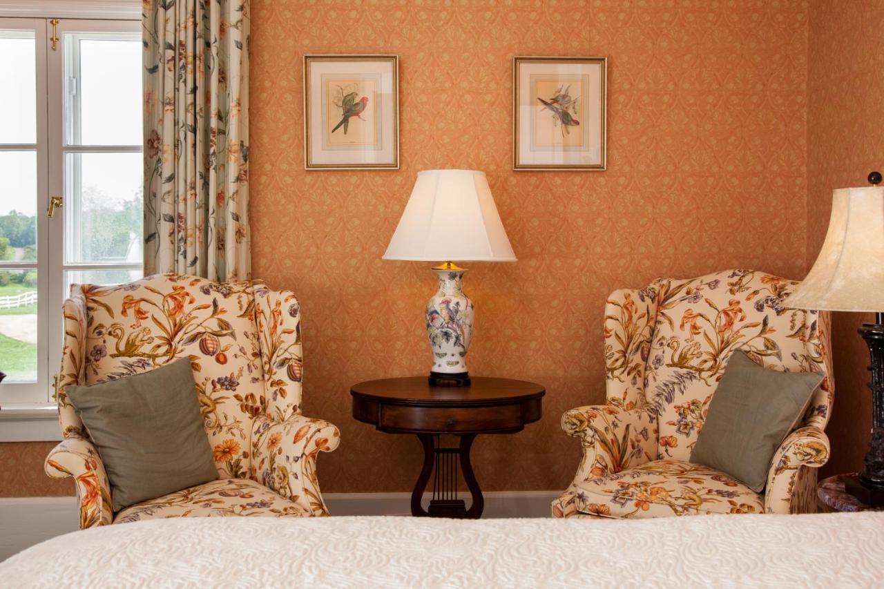 Inn At Warner Hall Gloucester Εξωτερικό φωτογραφία