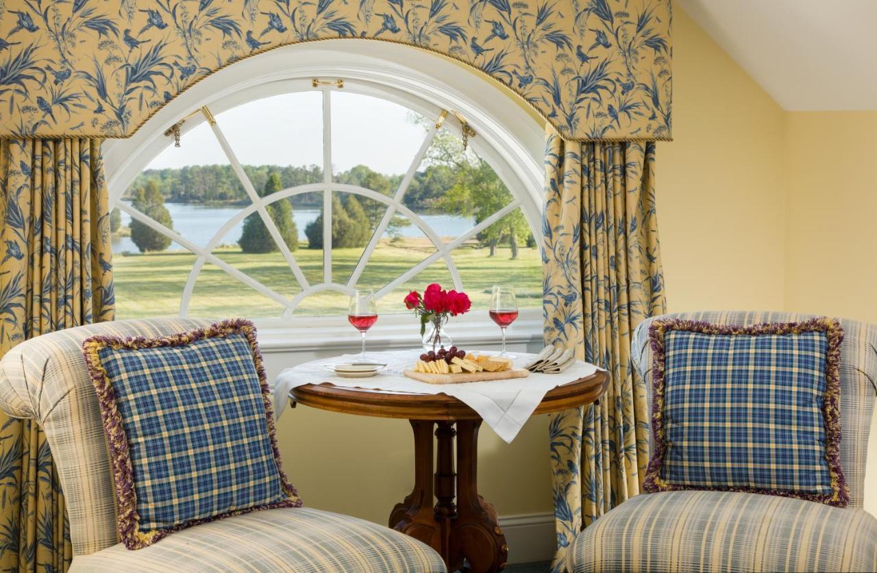 Inn At Warner Hall Gloucester Εξωτερικό φωτογραφία