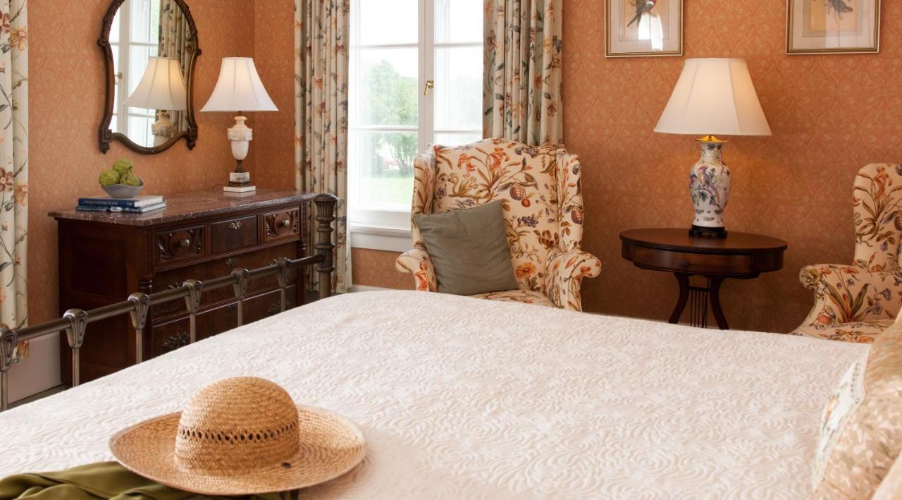 Inn At Warner Hall Gloucester Εξωτερικό φωτογραφία